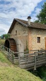 Fototapeta Sawanna - old wooden house