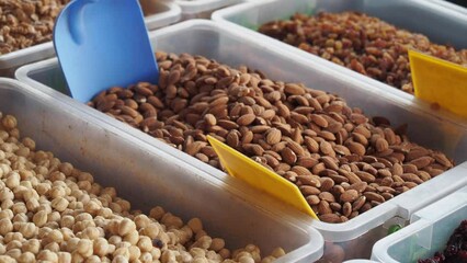 Canvas Print - almond nuts selling at local store in istanbul 