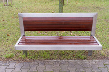 New Modern Bench In Park, Outdoor City Architecture, Wooden Benches, Outdoor Chair, Urban Public Furniture