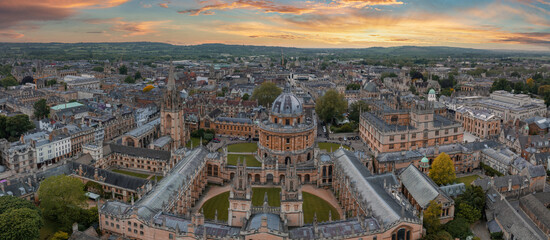 Wall Mural - aerial view over the city of oxford with oxford university. radcliffe camera and all souls college, 