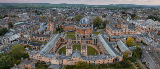 Wall Mural - Aerial view over the city of Oxford with Oxford University. Radcliffe Camera and All Souls College, Oxford University, Oxford, UK