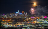 Fototapeta Na drzwi - Cincinnati downtown night skyline with fireworks