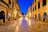 Fototapeta Londyn - Famous Stradun street in Dubrovnik night view, Dalmatia region of Croatia