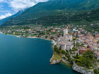 Wall Mural - Town of Malcesine castle and waterfront view, Veneto region of Italy, Lago di Garda - Castle of Malcesine - Castello Scaligero di Malcesine
