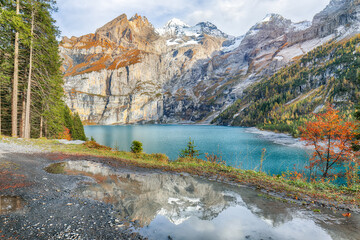 Sticker - Fabulous autumn view of Oeschinensee Lake.