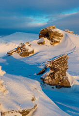 Poster - Carpathian mountains, cliffs covered with snow, beautiful sunshine and fog