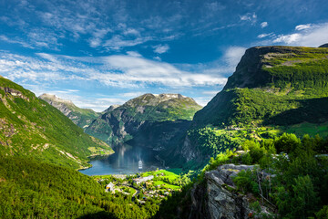 Wall Mural - Geiranger Fjord in Norwegen