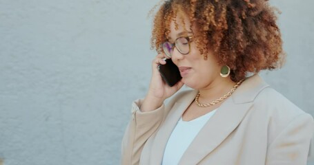 Canvas Print - African business woman, phone call and city with conversation, networking and smile in street. Young female entrepreneur, smartphone and happy with chat, negotiation and walking on metro sidewalk