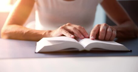 Sticker - Prayer Woman Studying Bible Book