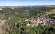 Drohnenfoto, Aufnahme von oben, National Park Sächsische Schweiz, Mittelalter Burg, historischer Marktplatz, Zeschnig, Hohnstein, Sachsen, Deutschland