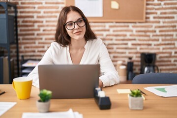 Canvas Print - Young woman business worker using laptop working at office