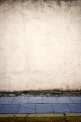 Poster - Old yellow street wall and pavement