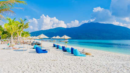 Wall Mural - beach chairs at the beach of Koh Kradan island in Thailand on a sunny day
