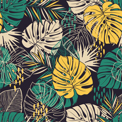 Seamless pattern with green and yellow tropical plants and leaves. Floral seamless vector tropical pattern background with exotic leaves, jungle leaf. Exotic wallpaper, Hawaiian style.