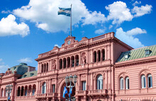 Casa Rosada, Office Of The President Of Argentina Located On Landmark Historic Plaza De Mayo.