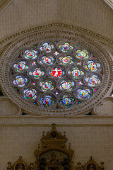 Vidriera catedral de Santa Maria en Toledo, España