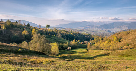 Aufkleber - Unsurpassed sunny morning in the mountains during sunrise. Amazing nature scenery. Stunning alpine Landscape. Wonderful counfryside under sunlight. picture of wild area. Natural background.