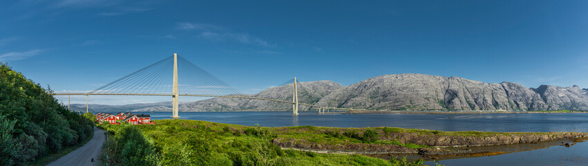 Wall Mural - Helgelandsbrücke nach Sandnesjøen in Norwegen