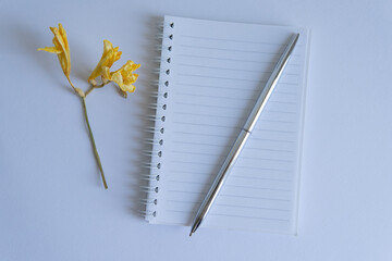 Wall Mural - notebook and pen with flowers