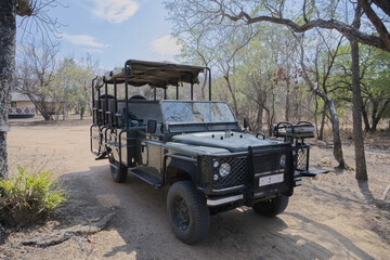 african safari vehicle, zimbabwe