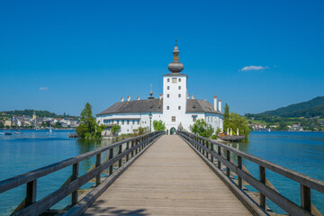 Wall Mural - Schloss Orth and the Traunsee, Upper Austria, Austria