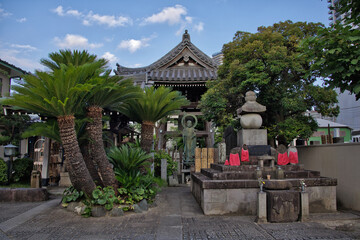 Wall Mural - アジアンテイストなお寺