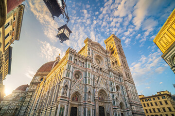 Wall Mural - Piazza del Duomo and cathedral of Santa Maria del Fiore in downtown Florence, Italy