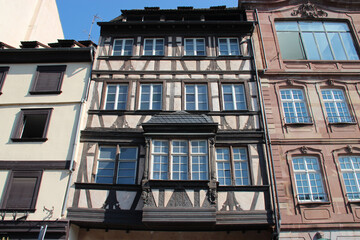 Canvas Print - old houses or flat buildings  in strasbourg in alsace (france)