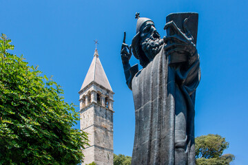 Wall Mural - The bell tower and the Chapel of Holy Arnir and the Statue of Gregory of Nin (Grgur Ninski) in Split (Zvonik i kapelica sv. Arnir) in the state of Split-Dalmatien Croatia