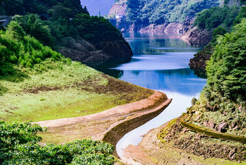 Wall Mural - 兵庫県・山に囲まれる風景、神崎郡神河町
