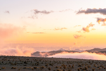 Wall Mural - Beautiful photograph in the golden hour, scenic landscape of a sunset