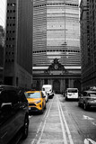 Fototapeta  - Yellow cab at Grand central station New York City 