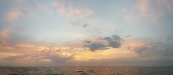 Wall Mural - fantastic panoramic cloudy horizon sky background