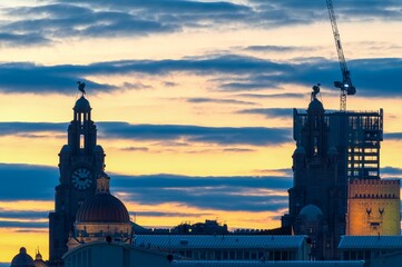 Canvas Print - Silhouette of Liver Bird Buildings at Dusk in Liverpool, England, UK