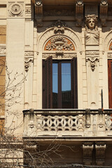 Canvas Print - An old window in an old building in Catania, Italy 