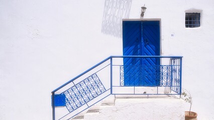 Wall Mural - Beautiful blue and white architecture in the town of Sidi Bou Said in Tunisia, Africa