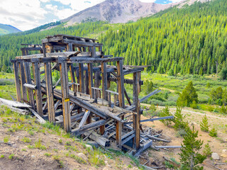 Wall Mural - Old abandoned structure on a mountain side in Colorado
