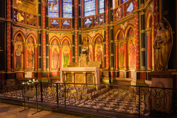 Wall Mural - Interior of the magnificent gothic Cathedral of Saint Mary