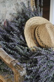 Fototapeta Lawenda - Lavender and a hat