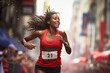 femme africaine franchissant la ligne d'arrivée d'une compétition de course à pied