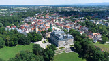 Fototapeta Fototapety miasta na ścianę - Pszczyna. Pałac i zabudowania miejskie. Widok z góry.