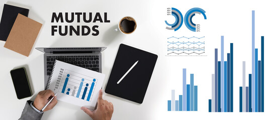 Poster - MUTUAL FUNDS business stock profit growth investment money income mutual banking asset economy interest mutual fund coins money saving