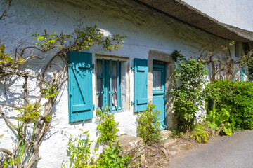 Wall Mural - Brittany, Ile aux Moines island, typical houses in the village