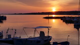 Fototapeta Zachód słońca - atardecer puerto sunset castillo barcos botes montaña