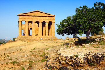 Wall Mural - Temple of Concordia, Valley of the Temples, Agrigento, Sicily, Italy