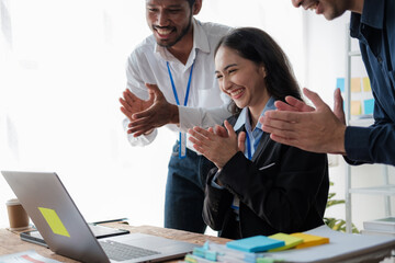 Poster - Business people applauding. Group of business people clapping in row