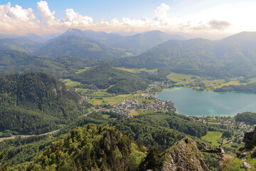 Wall Mural - Wunderschönes Salzkammergut; Blick vom Frauenkopf auf Fuschl und Fuschlsee