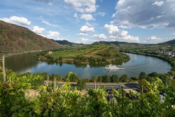 Canvas Print - Vessel is sailing down Moselle Loop. Bremm, Germany.