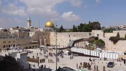 Wall Mural - Aerial view of tourists and pilgrims at the Western Wall in Jerusalem, Israel