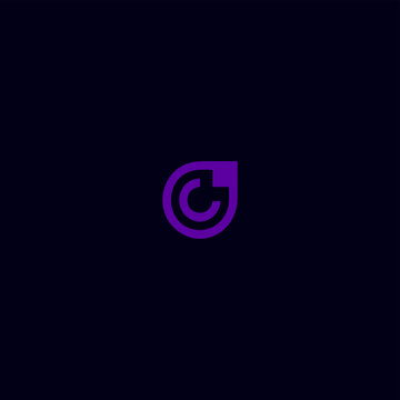 Chic statement arrow C's visual appeal